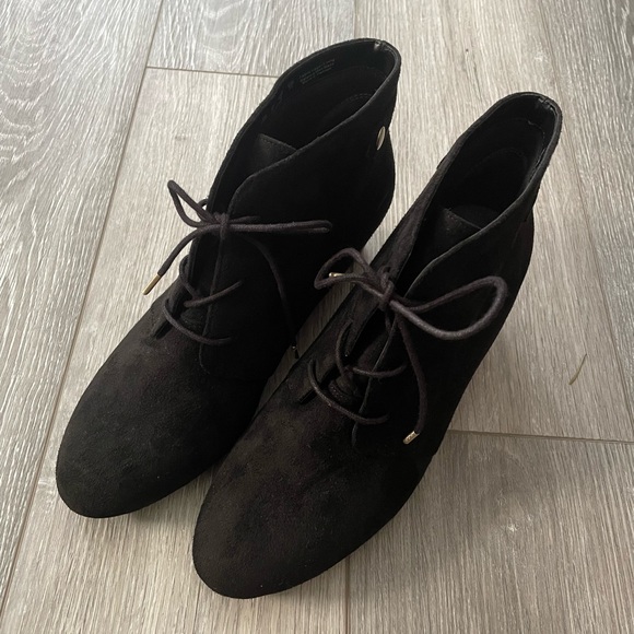 Dr. Scholl's Conquer Wedge Bootie W10 [LIKE NEW] - Picture 3 of 4